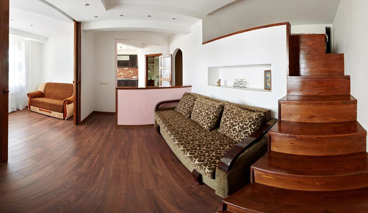 Babylon Apartment on Bukovinskaya Street Rivne Luaran gambar