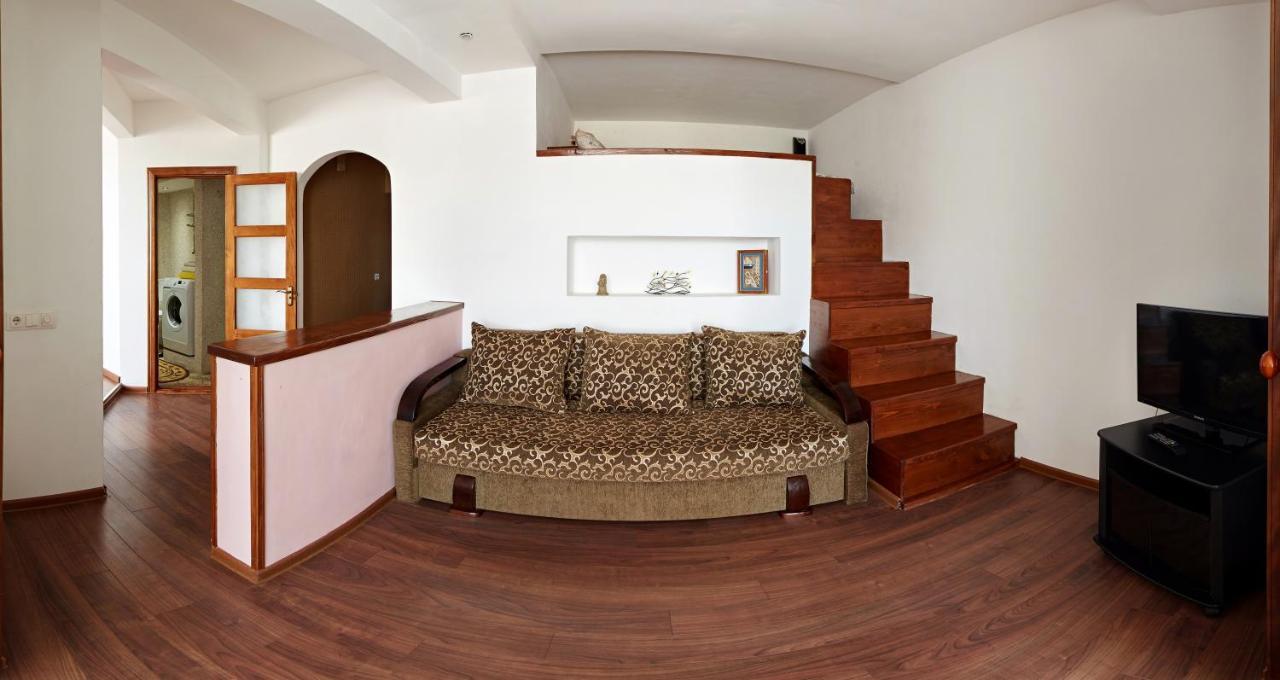 Babylon Apartment on Bukovinskaya Street Rivne Luaran gambar
